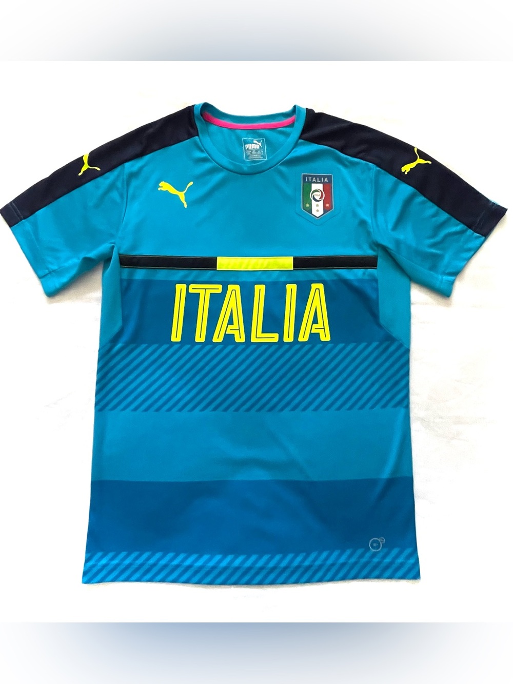 Puma Italia Women’s Blue Football Jersey. Size M